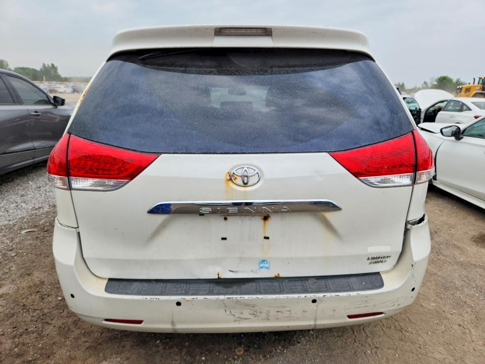 Foto 6 de la subasta – 2011 TOYOTA SIENNA con VIN 5TDDK3DCXBS012691