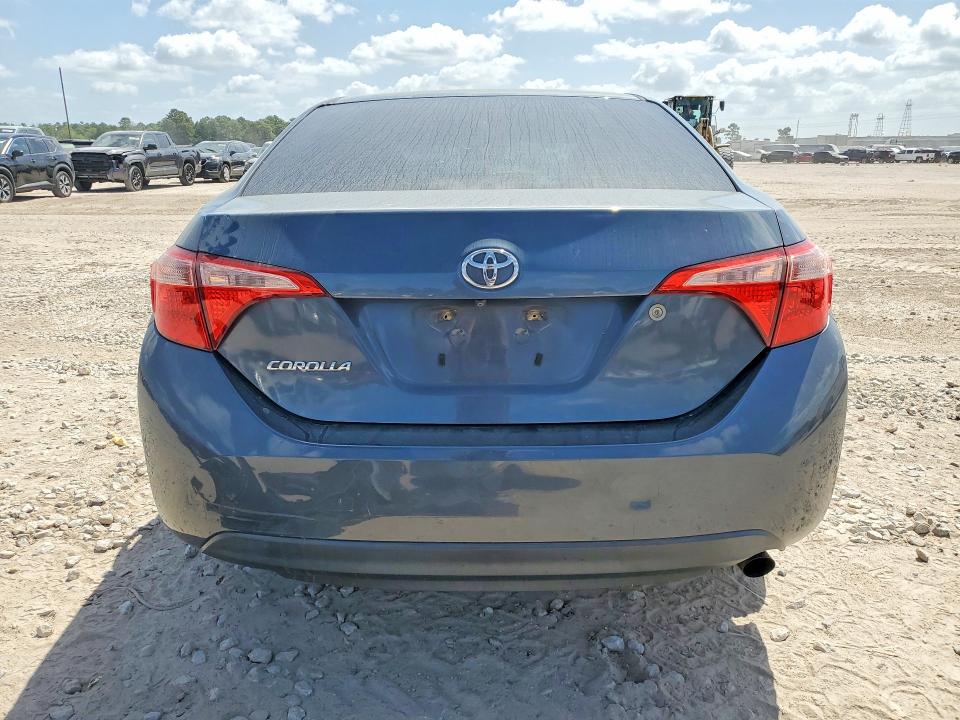 Zdjęcie 6 z aukcji – 2017 TOYOTA COROLLA z VIN 5YFBURHE3HP631781