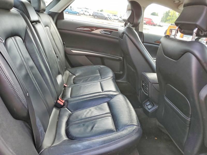 Photo 10 from auction – 2016 LINCOLN MKZ with VIN 3LN6L2LU9GR628883