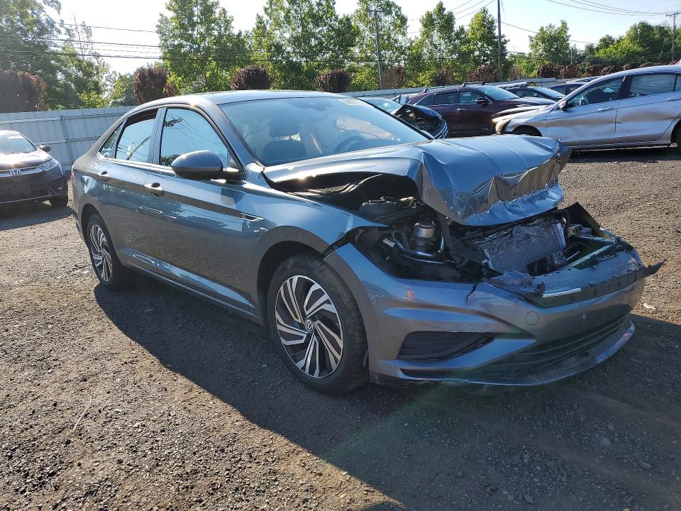 Photo 4 from auction – 2021 VOLKSWAGEN JETTA with VIN 3VWE57BU8MM095942