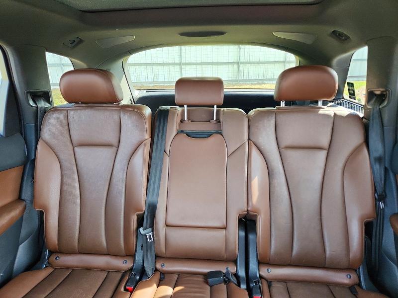 Снимка 10 от търг – 2017 AUDI Q7 с VIN WA1VABF79HD025965