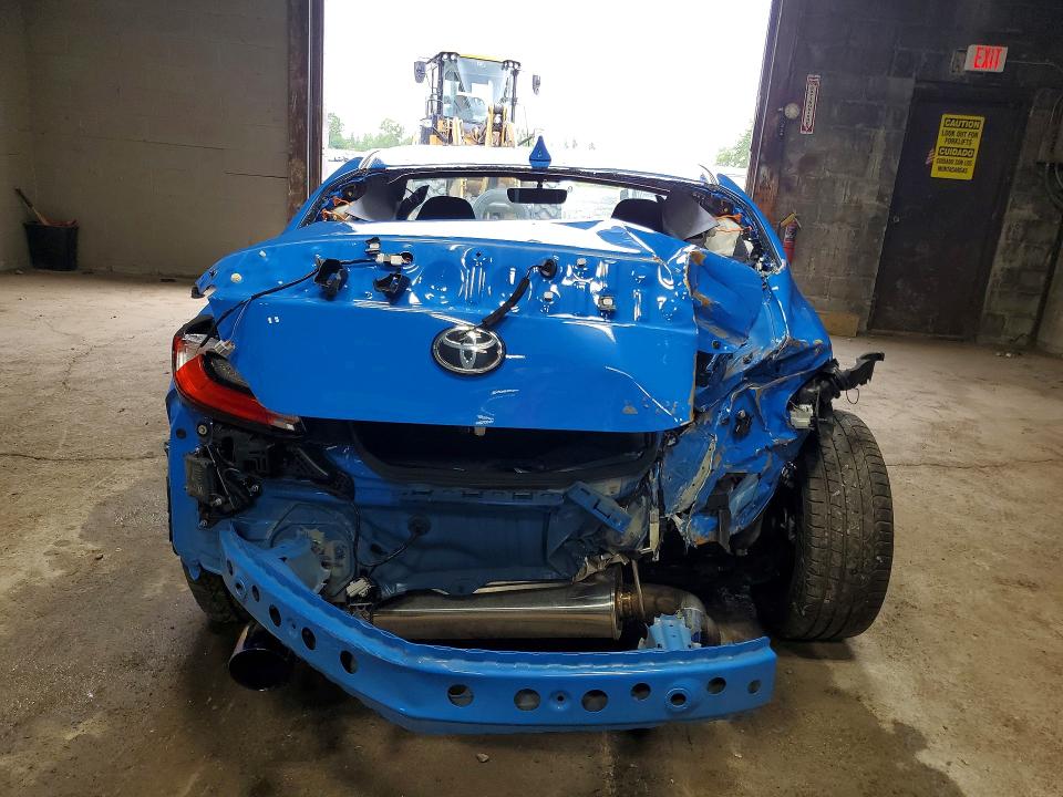 Foto 6 de la subasta – 2023 TOYOTA GR 86 con VIN JF1ZNBE12P9752610