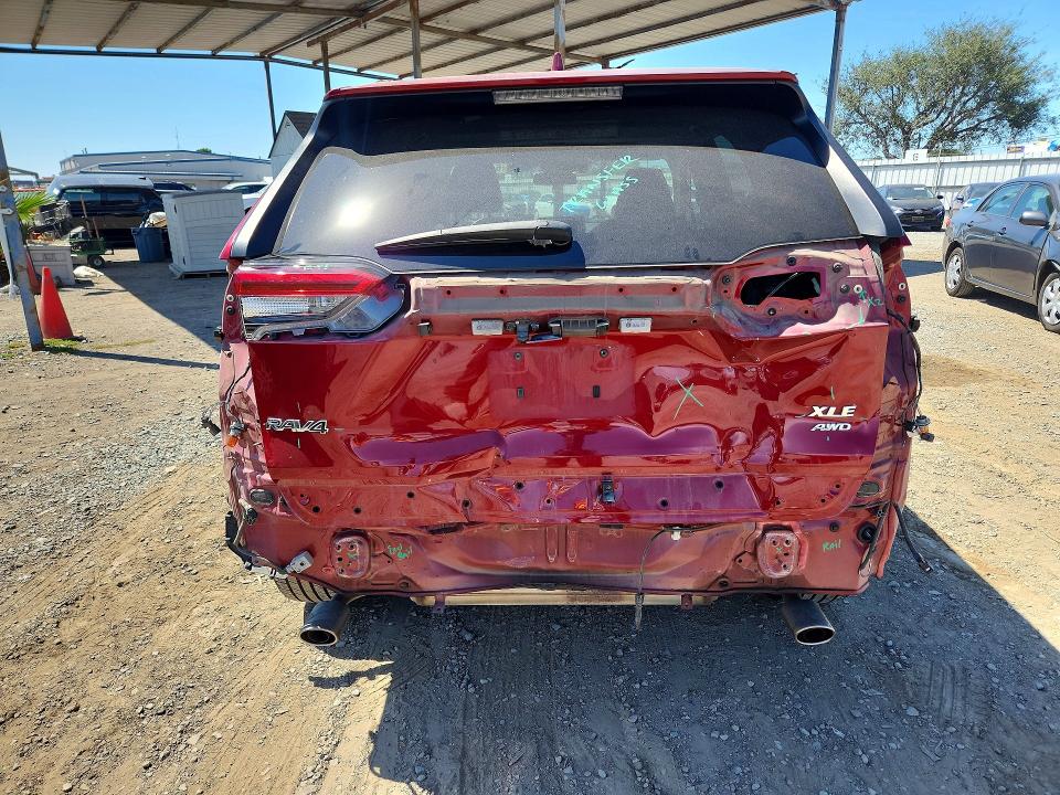 Photo 6 from auction – 2019 TOYOTA RAV4 with VIN 2T3A1RFV8KW081045
