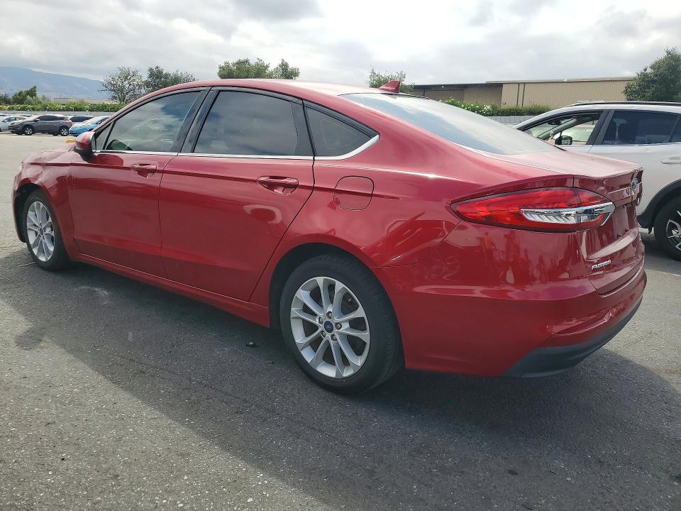 صورة رقم 2 من المزاد - 2020 FORD FUSION مع VIN 3FA6P0LU5LR258674