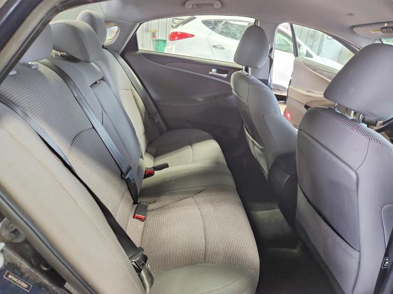 Снимка 10 от търг – 2012 HYUNDAI SONATA с VIN 5NPEB4AC2CH309931
