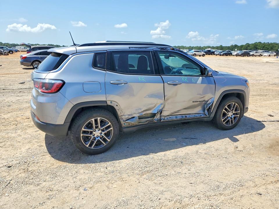 Photo 3 from auction – 2019 JEEP COMPASS with VIN 3C4NJCBB8KT679542
