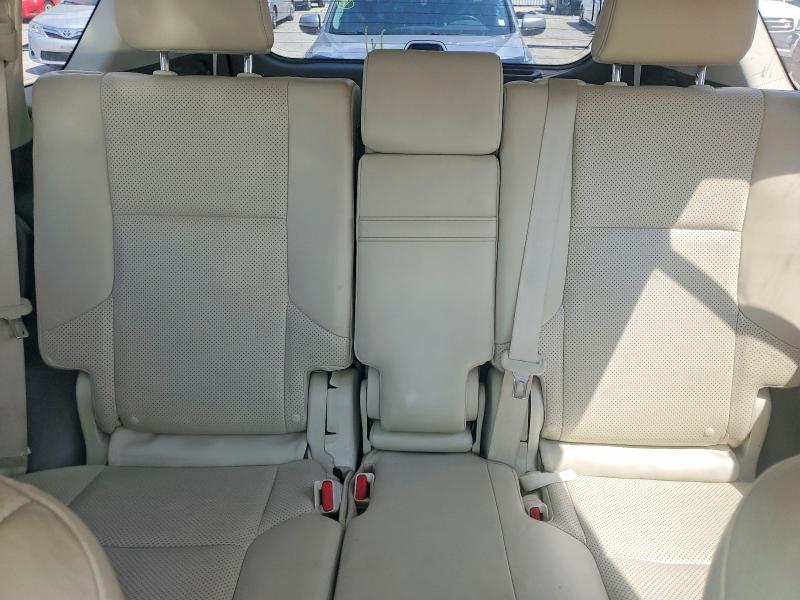 Photo 10 from auction – 2011 LEXUS GX with VIN JTJBM7FX8B5020509