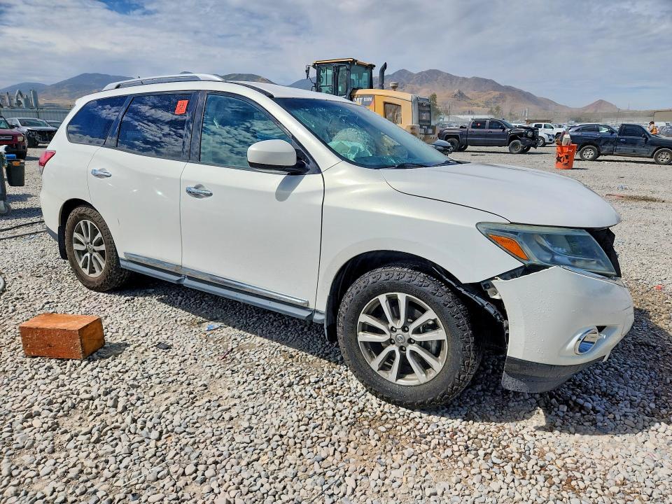 Photo 4 from auction – 2014 NISSAN PATHFINDER with VIN 5N1AR2MM1EC670290