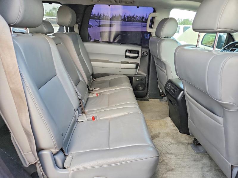 Photo 11 from auction – 2011 TOYOTA SEQUOIA with VIN 5TDJY5G13BS045278