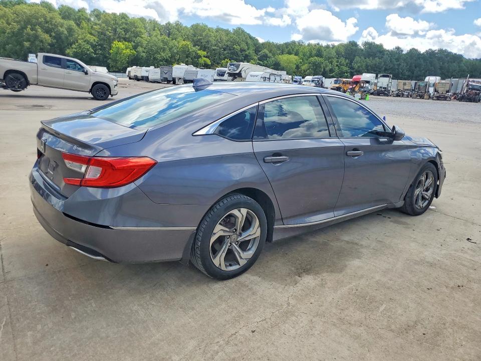Photo 3 from auction – 2018 HONDA ACCORD with VIN 1HGCV1F55JA131915