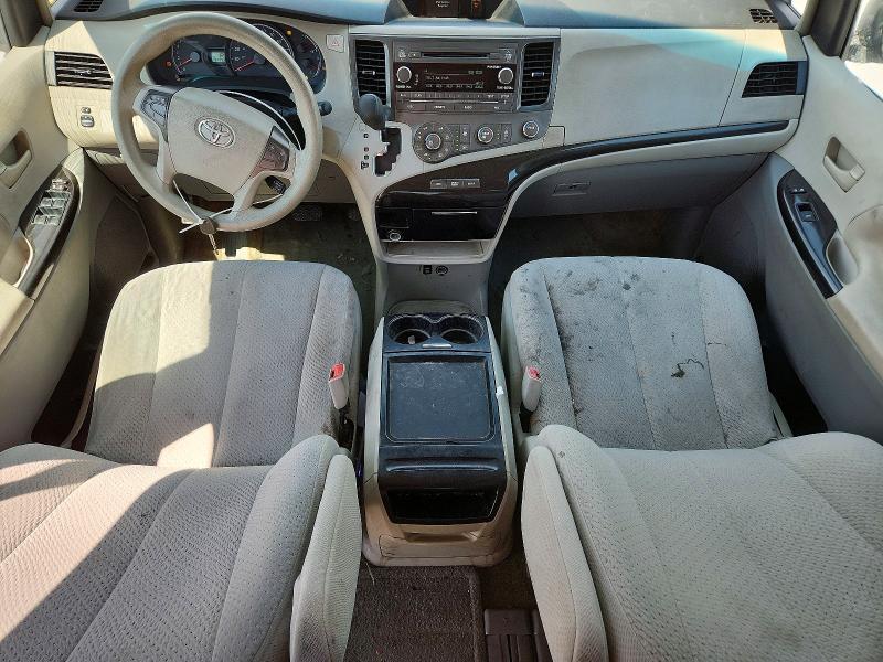 Photo 8 from auction – 2011 TOYOTA SIENNA with VIN 5TDKK3DC8BS165805