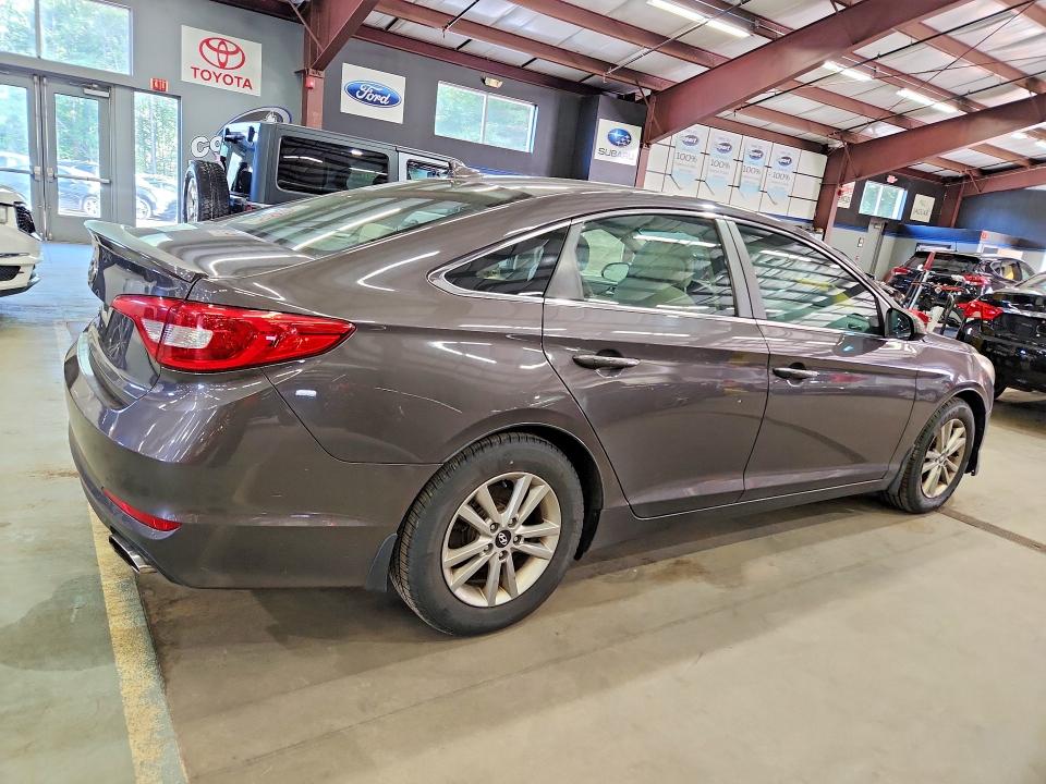 Photo 3 from auction – 2017 HYUNDAI SONATA with VIN 5NPE24AF2HH449303