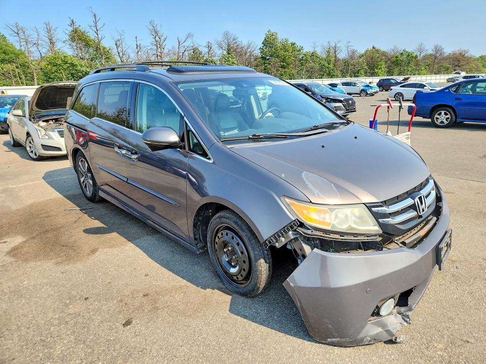 Photo 4 from auction – 2015 HONDA ODYSSEY with VIN 5FNRL5H91FB001392