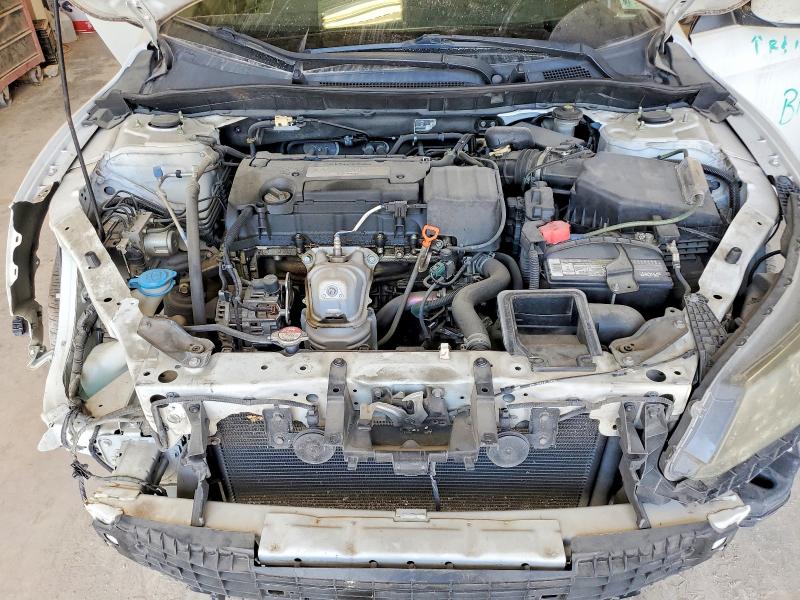 Photo 11 from auction – 2014 HONDA ACCORD with VIN 1HGCR2F33EA128283