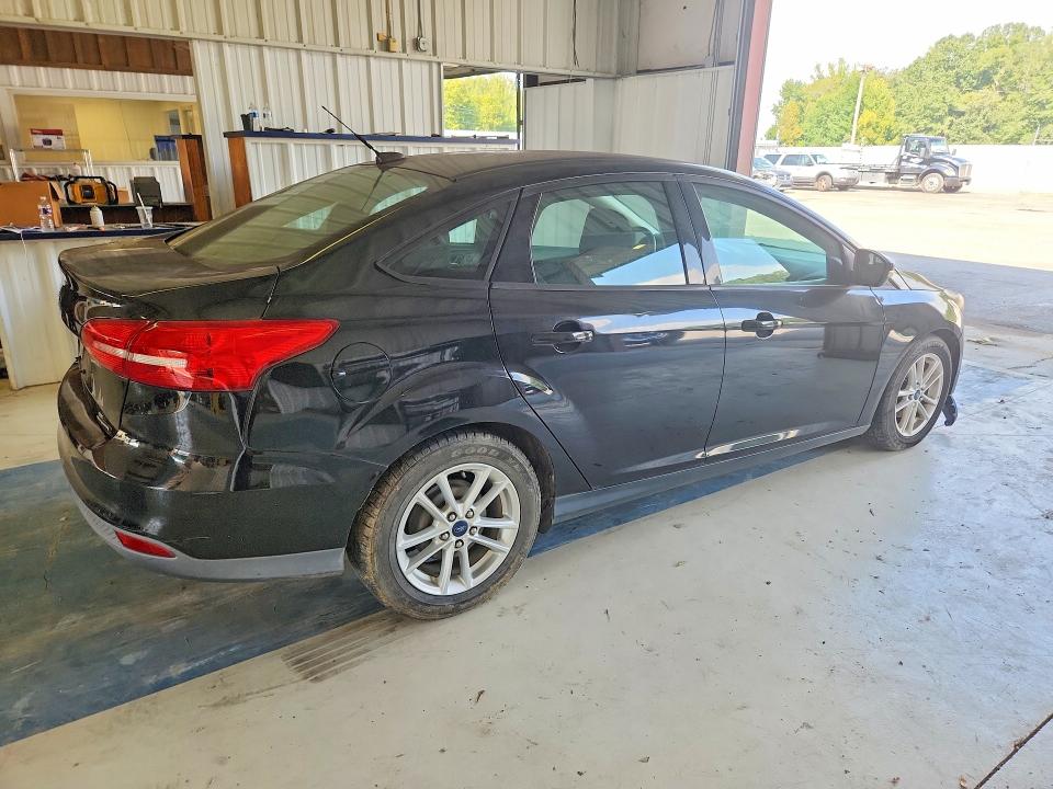 Photo 3 from auction – 2016 FORD FOCUS with VIN 1FADP3F21GL204215