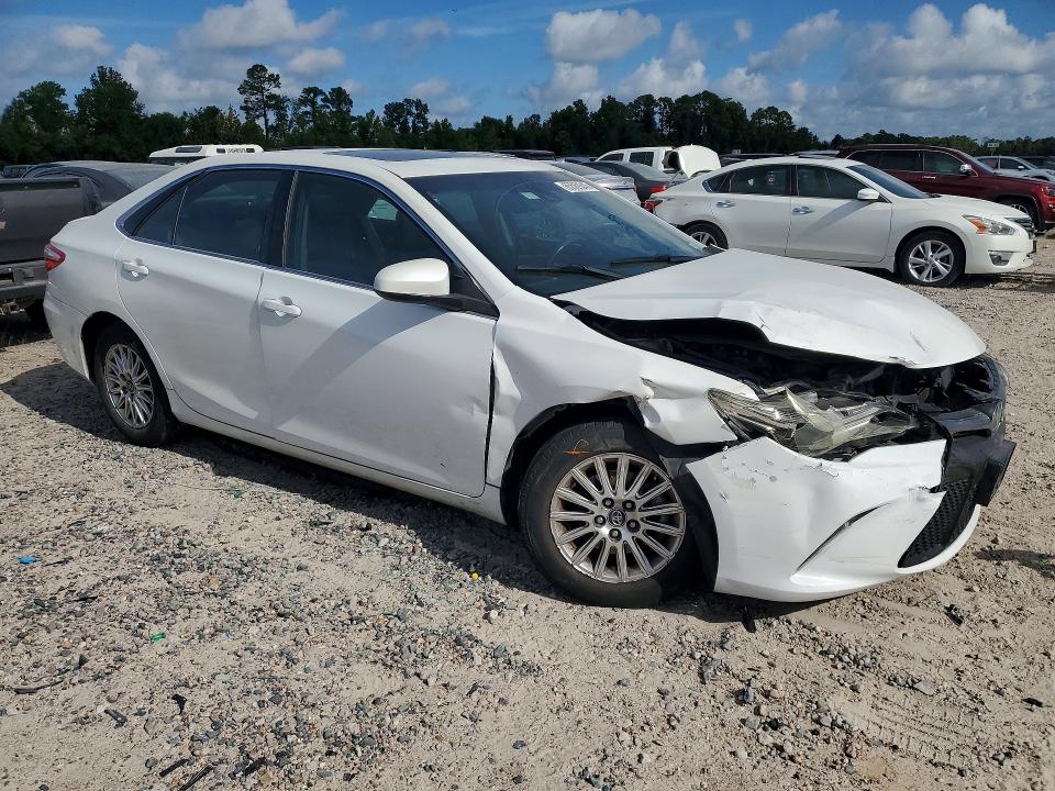Photo 4 from auction – 2017 TOYOTA CAMRY with VIN 4T1BF1FK0HU655183