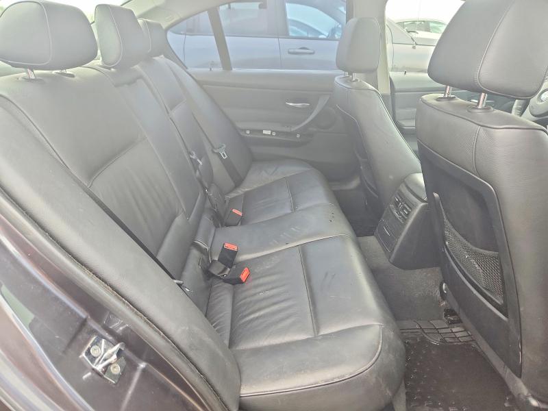 Photo 10 from auction – 2006 BMW 330 with VIN WBAVB33536KS31414