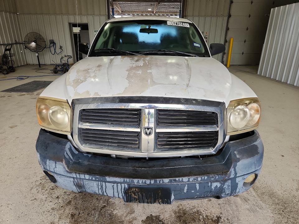 Photo 5 from auction – 2005 DODGE DAKOTA with VIN 1D7HE48N35S304209