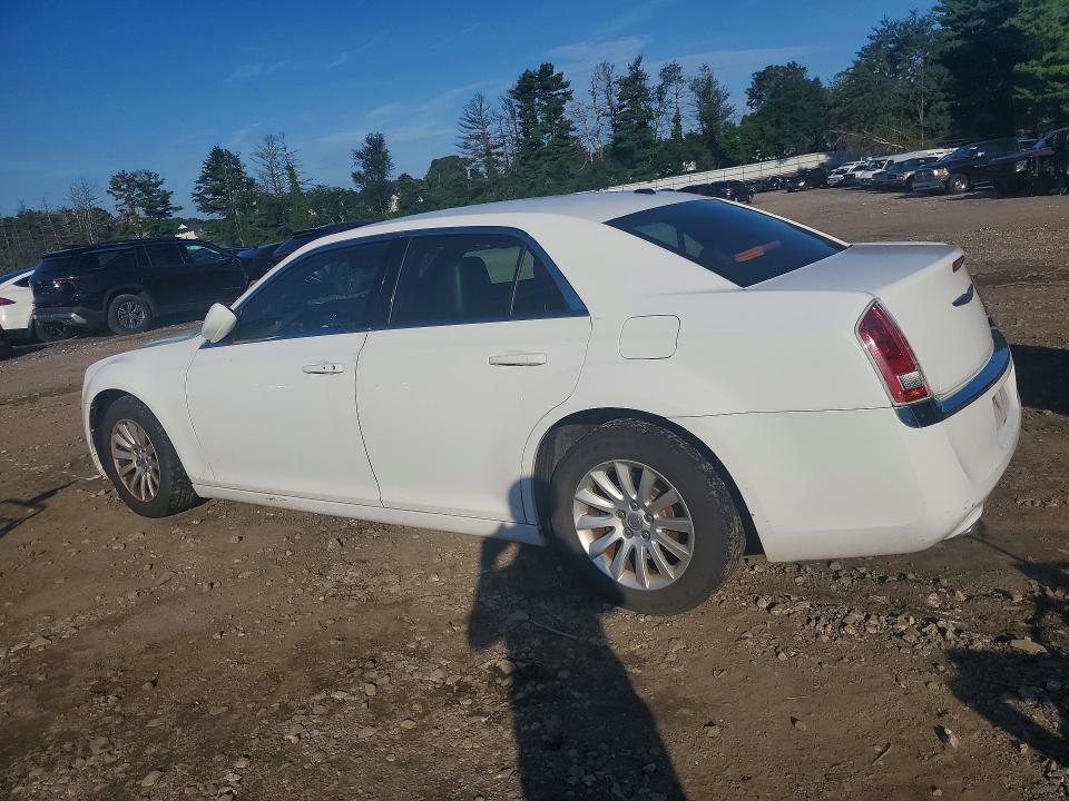Photo 2 from auction – 2014 CHRYSLER 300 with VIN 2C3CCAAG9EH380226