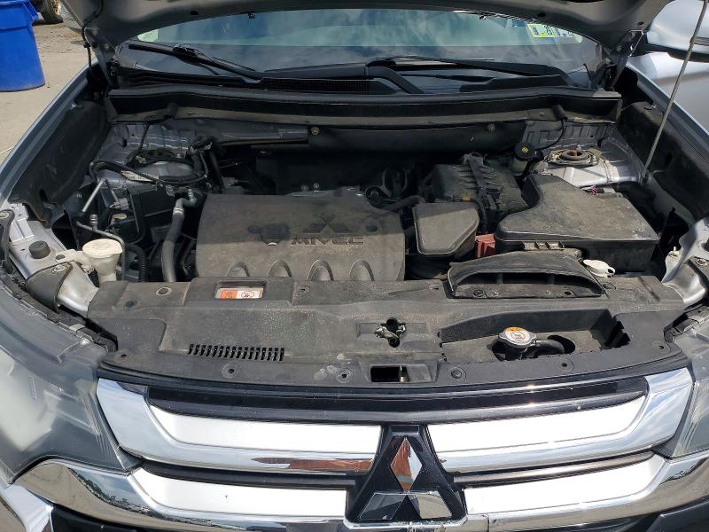 Photo 12 from auction – 2016 MITSUBISHI OUTLANDER with VIN JA4AZ3A33GZ024068