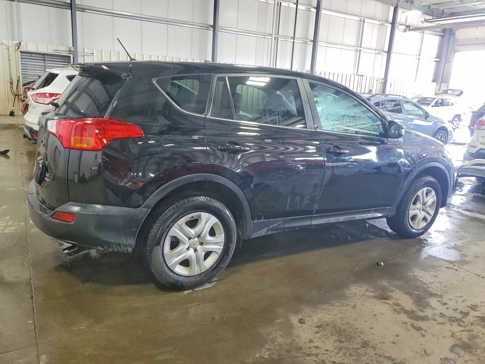 Photo 3 from auction – 2015 TOYOTA RAV4 with VIN 2T3BFREV8FW372559