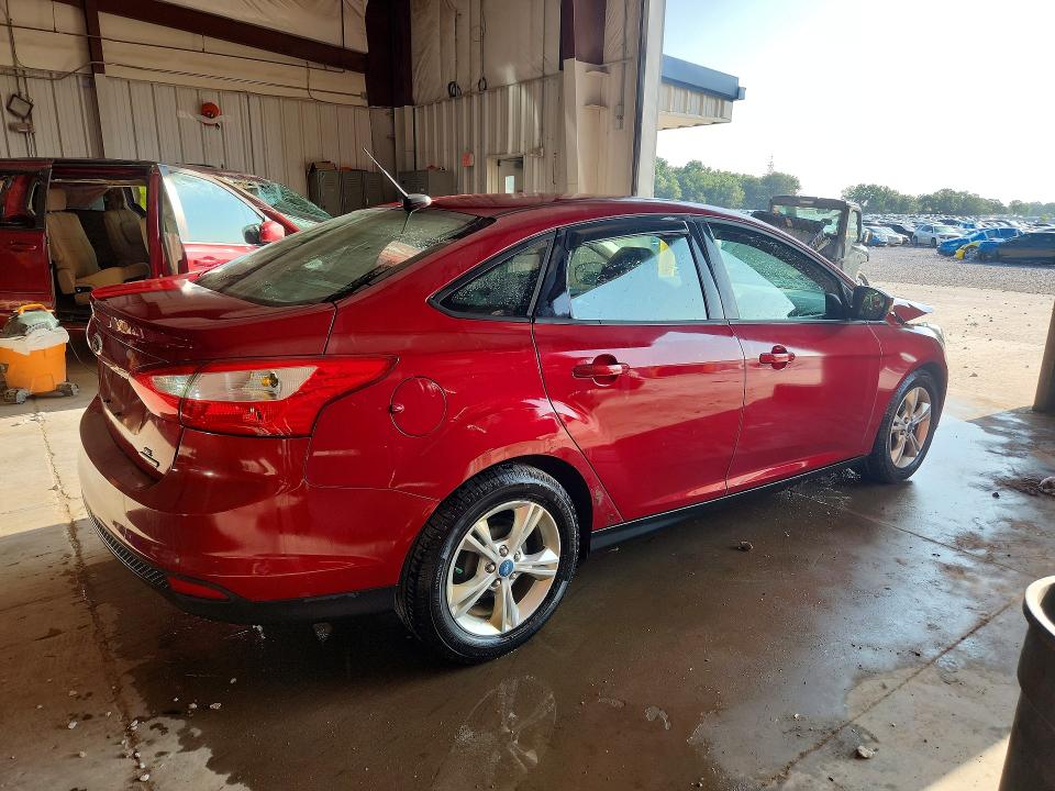 Photo 3 from auction – 2013 FORD FOCUS with VIN 1FADP3F20DL184227