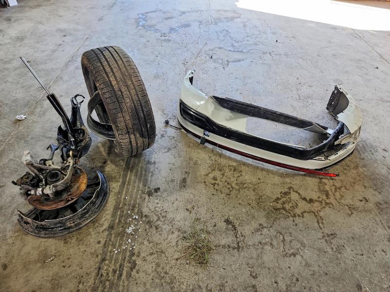 Photo 12 from auction – 2022 VOLKSWAGEN TIGUAN with VIN 3VV8B7AX2NM095698