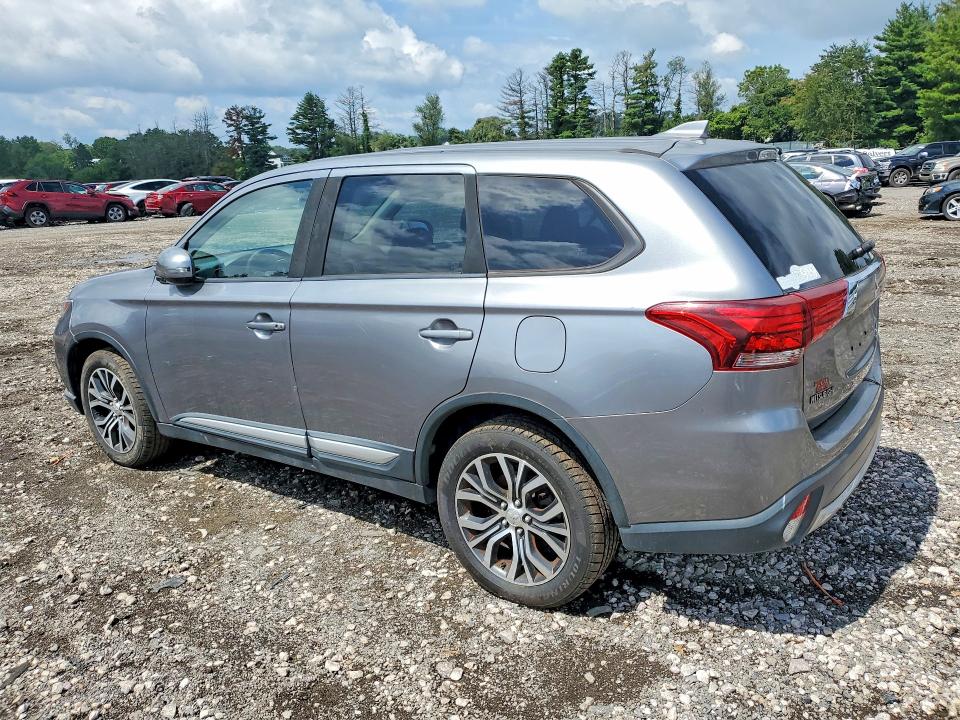 Photo 2 from auction – 2018 MITSUBISHI OUTLANDER with VIN JA4AZ3A35JZ040327