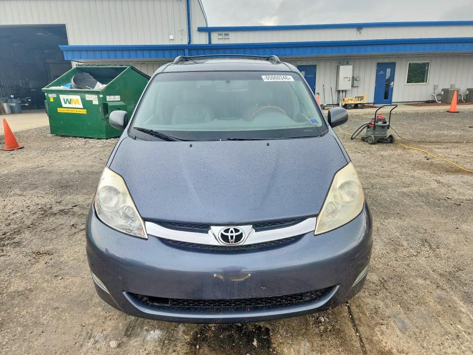 Photo 5 from auction – 2008 TOYOTA SIENNA with VIN 5TDBK22C58S010327