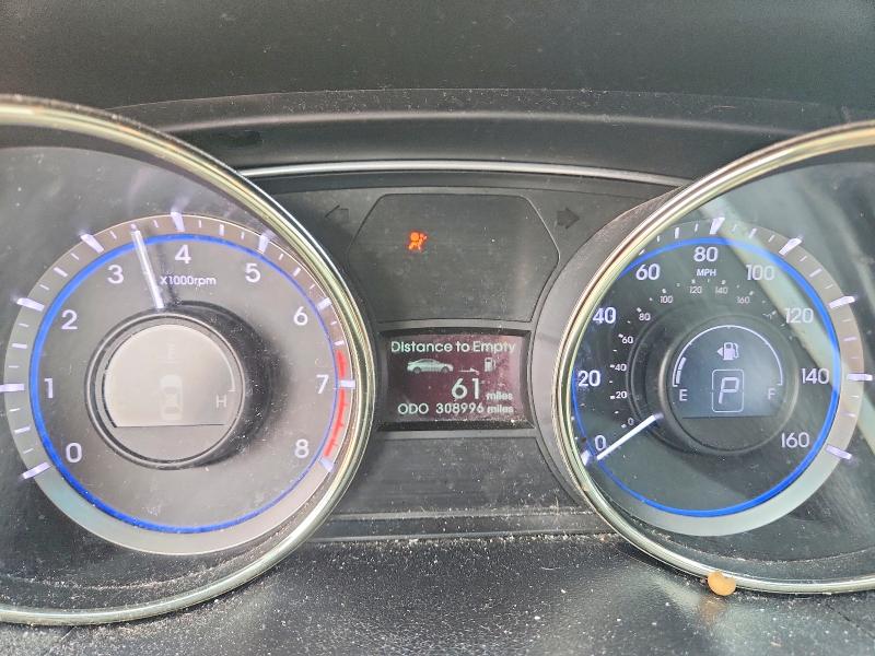 Photo 9 from auction – 2012 HYUNDAI SONATA with VIN 5NPEB4AC4CH482186