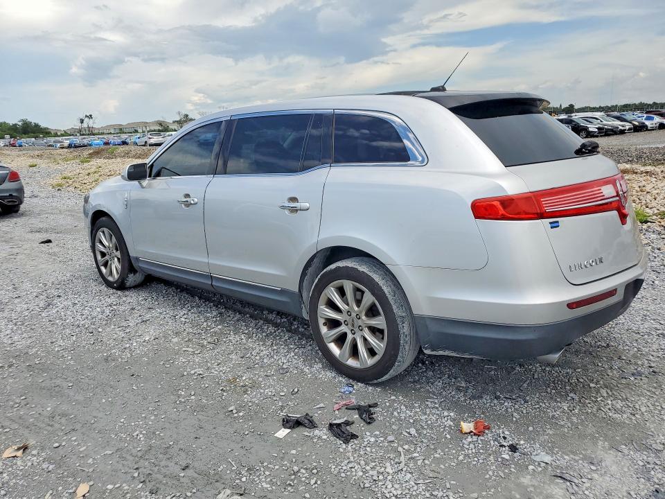 Photo 2 from auction – 2013 LINCOLN MKT with VIN 2LMHJ5FK6DBL56298