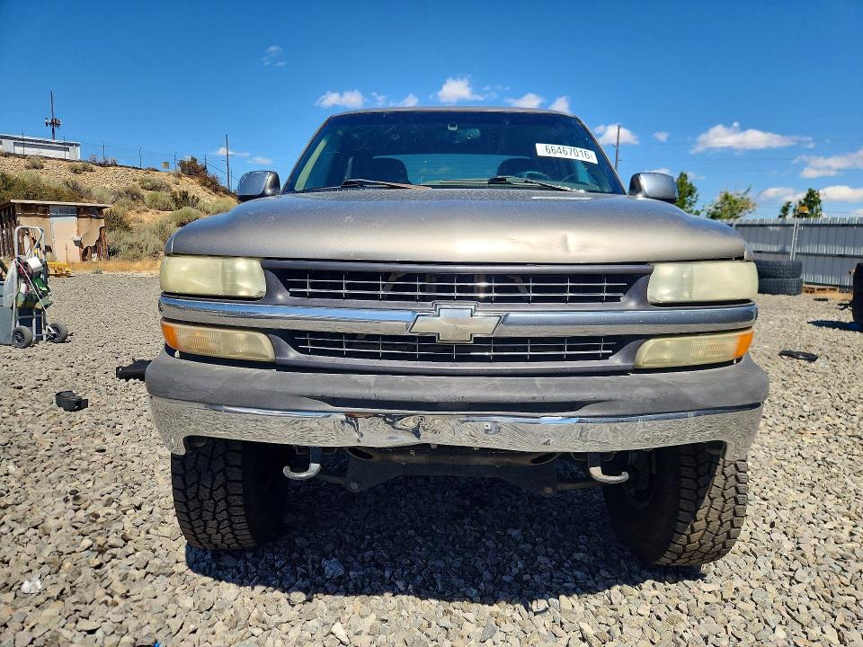 Photo 5 from auction – 2000 CHEVROLET SILVERADO with VIN 1GCEK19T0YE166620