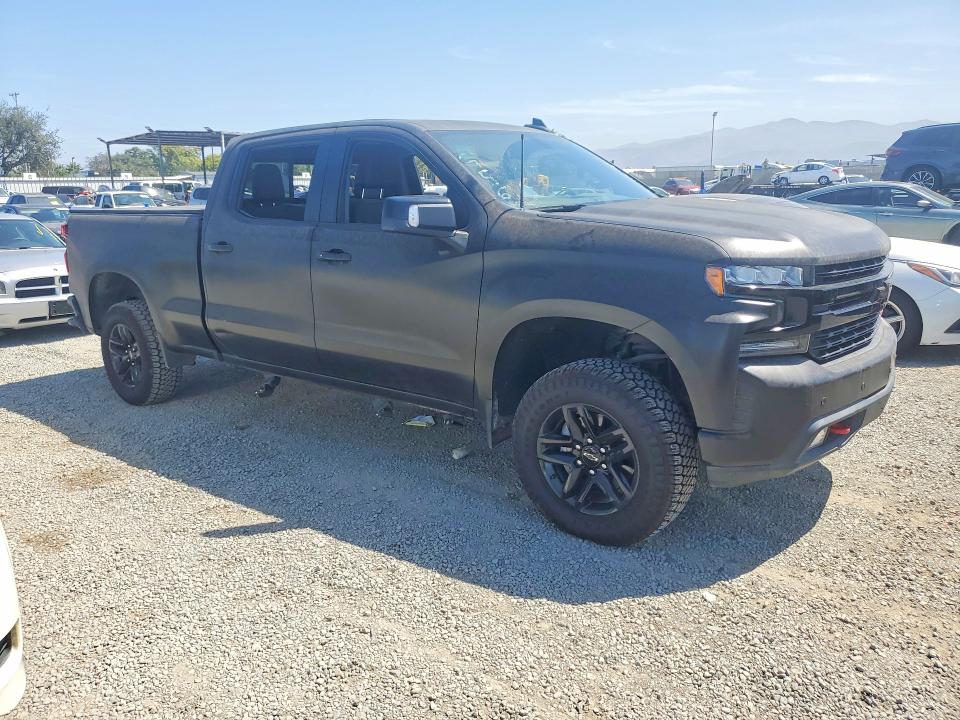 Photo 4 from auction – 2020 CHEVROLET SILVERADO with VIN 1GCPYFEL8LZ347332