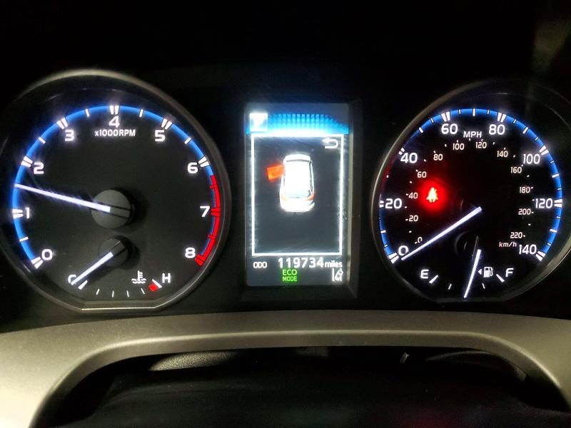 Photo 9 from auction – 2017 TOYOTA RAV4 with VIN JTMRFREV6HJ163434