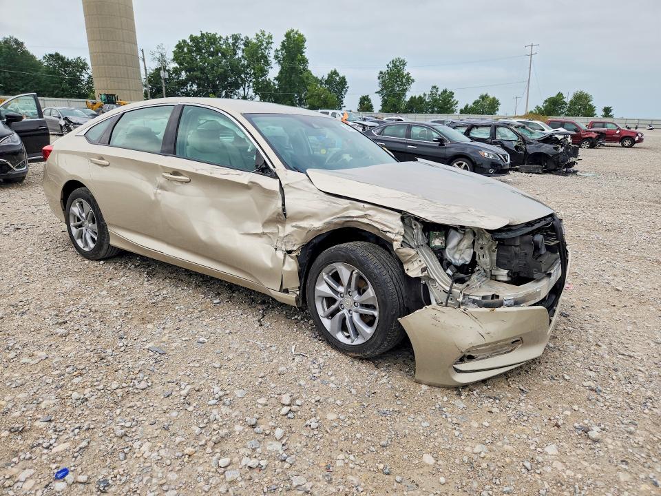 Photo 4 from auction – 2018 HONDA ACCORD with VIN 1HGCV1F16JA004443