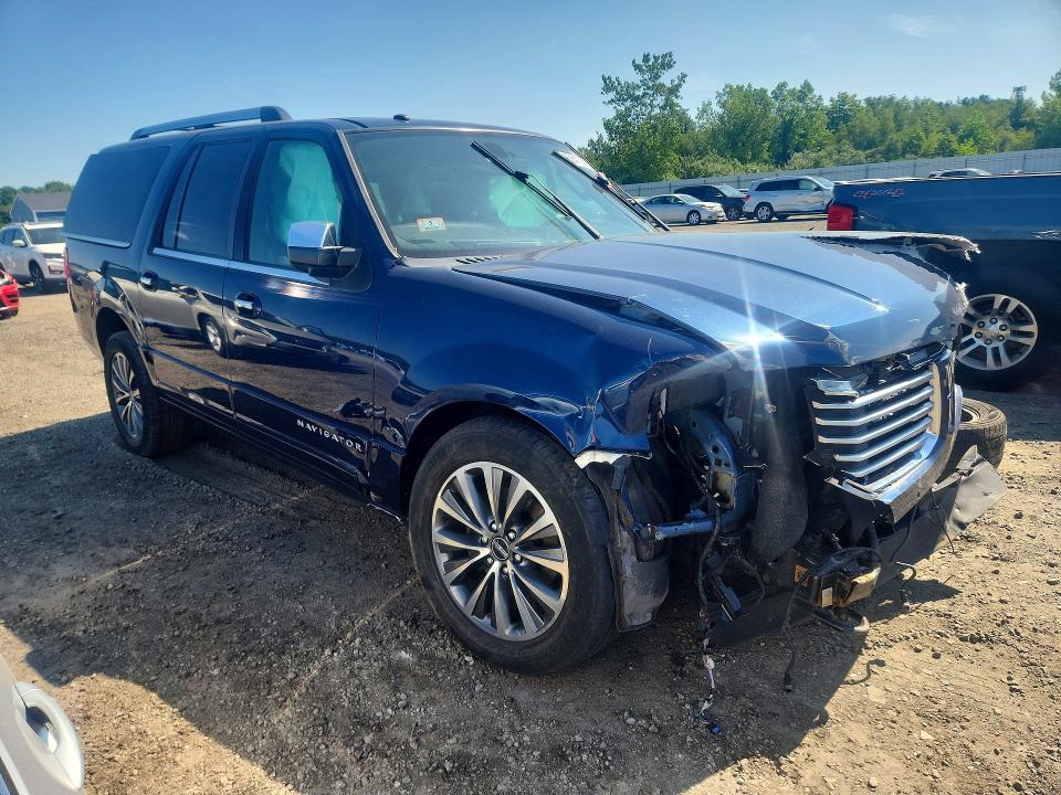 Photo 4 from auction – 2017 LINCOLN NAVIGATOR with VIN 5LMJJ3JT1HEL13044