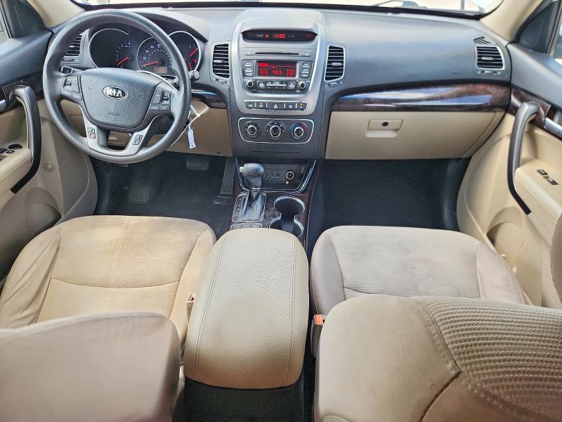 Photo 8 from auction – 2015 KIA SORENTO with VIN 5XYKT4A73FG635977