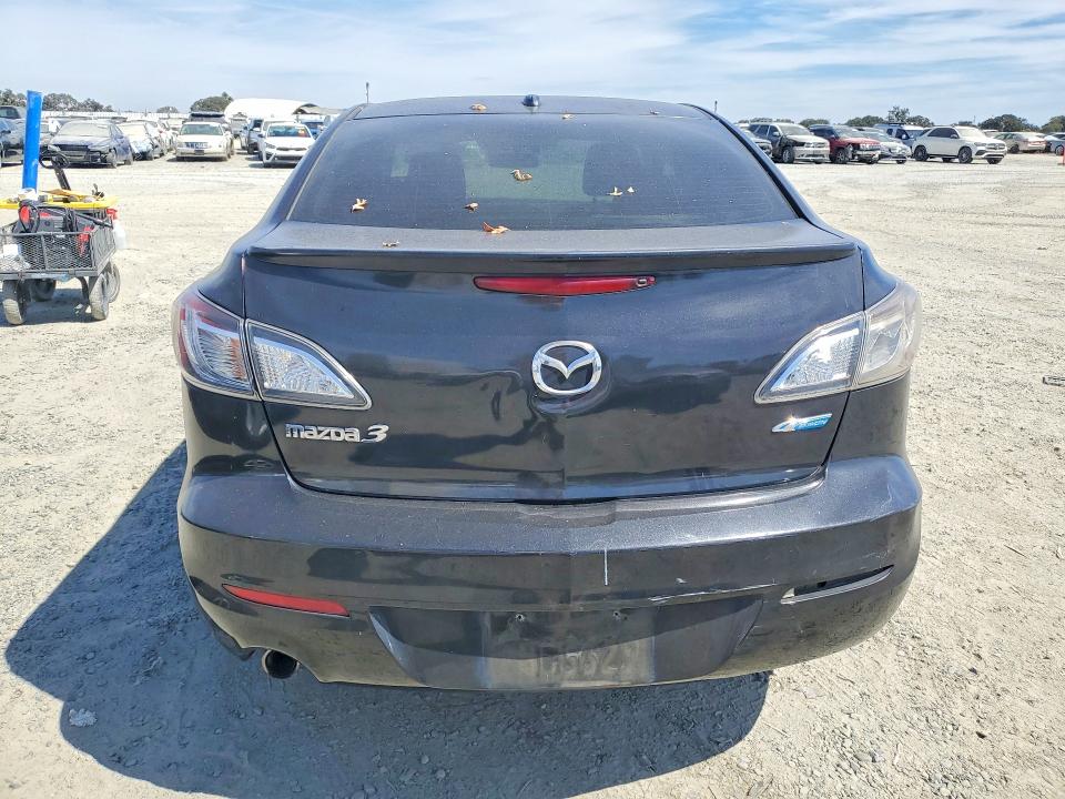 Photo 6 from auction – 2013 MAZDA 3 with VIN JM1BL1WP8D1763040