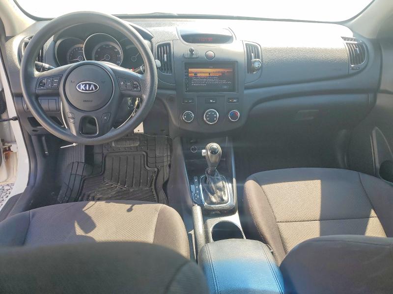 Photo 8 from auction – 2012 KIA FORTE with VIN KNAFU4A2XC5630148