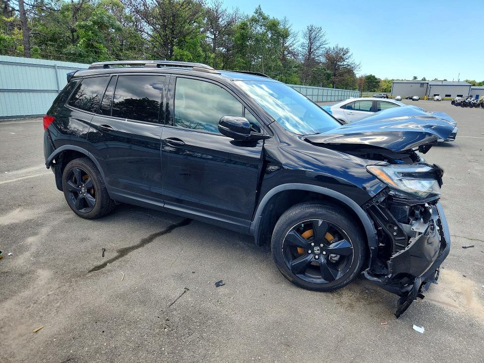 Photo 4 from auction – 2019 HONDA PASSPORT with VIN 5FNYF8H06KB024179