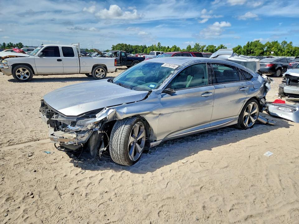 HONDA ACCORD 2019 with VIN 1HGCV2F95KA017939 - Photo from auction