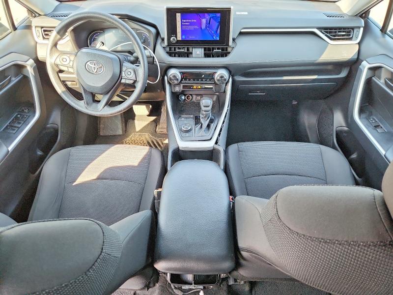 Photo 8 from auction – 2024 TOYOTA RAV4 with VIN 2T3LWRFV3RW215030