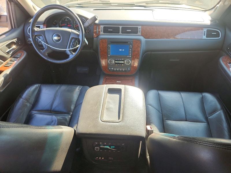 Photo 8 from auction – 2008 CHEVROLET SUBURBAN with VIN 3GNFK16308G137322