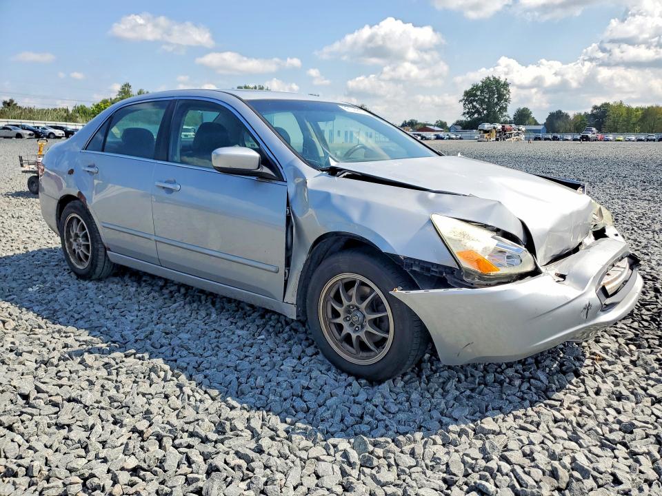 Photo 4 from auction – 2004 HONDA ACCORD with VIN 1HGCM56874A103221