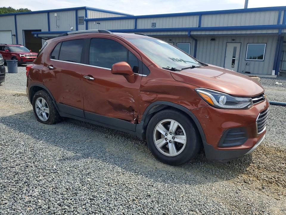 Фото 4 с аукциона – 2019 CHEVROLET TRAX с VIN 3GNCJLSB7KL243618