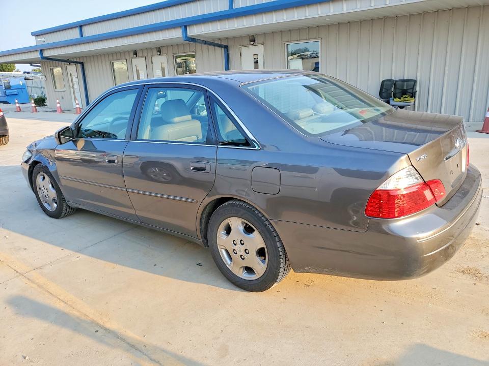 Photo 2 from auction – 2003 TOYOTA AVALON with VIN 4T1BF28B33U297041