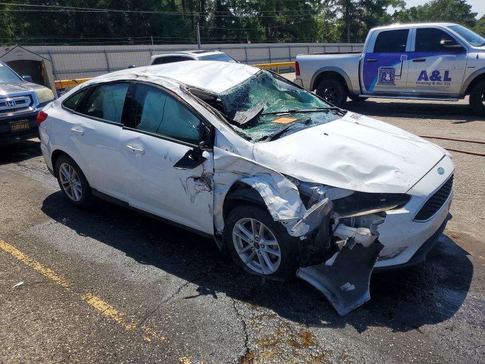 Photo 4 from auction – 2017 FORD FOCUS with VIN 1FADP3F25HL294311