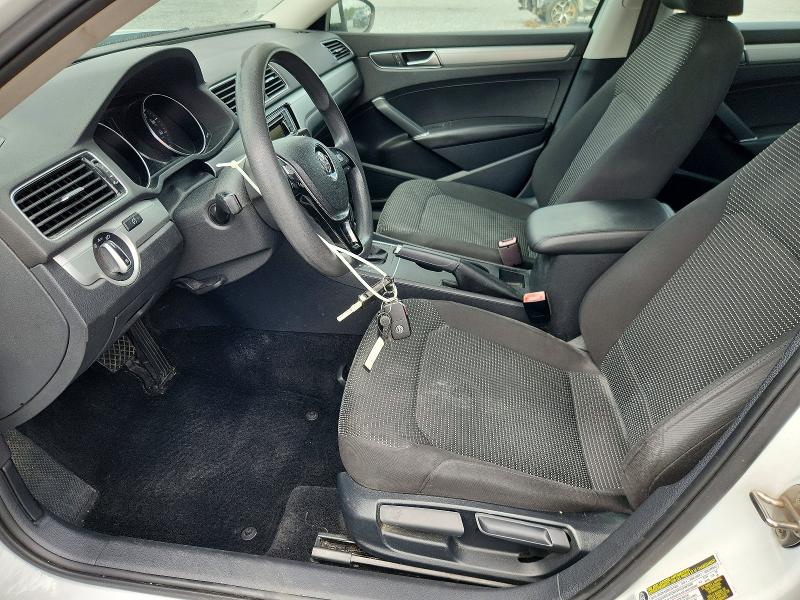 Photo 7 from auction – 2016 VOLKSWAGEN PASSAT with VIN 1VWAT7A36GC007747