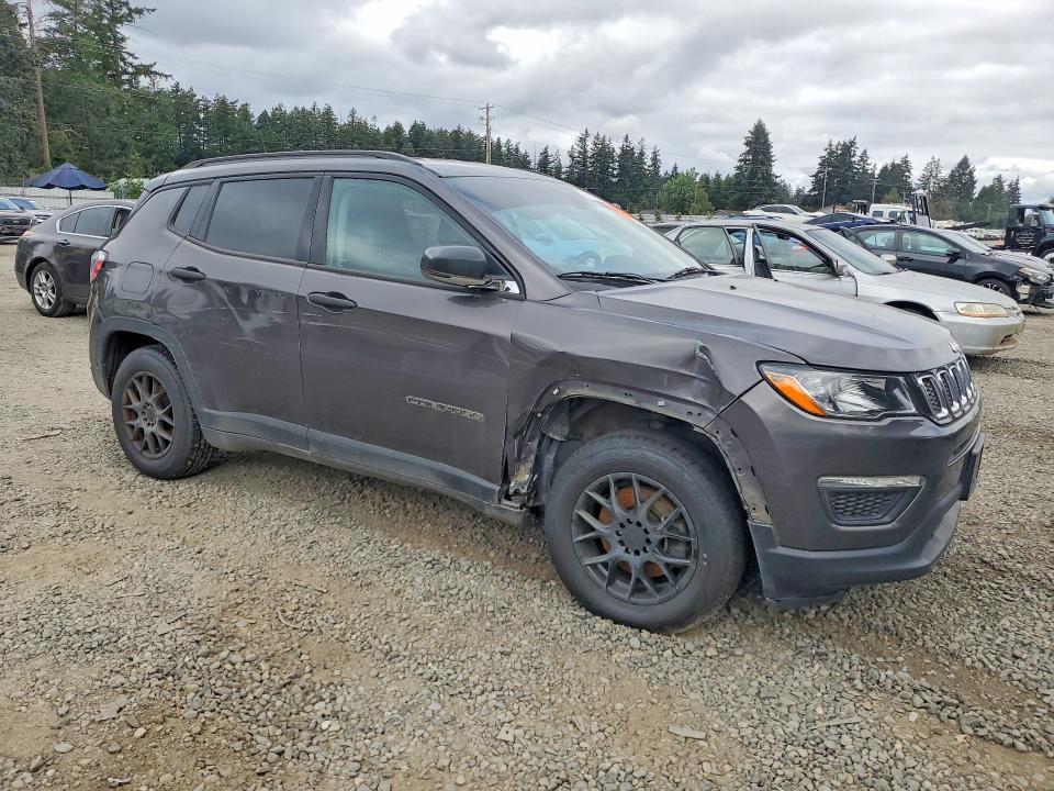 Photo 4 from auction – 2018 JEEP COMPASS with VIN 3C4NJCAB2JT123453