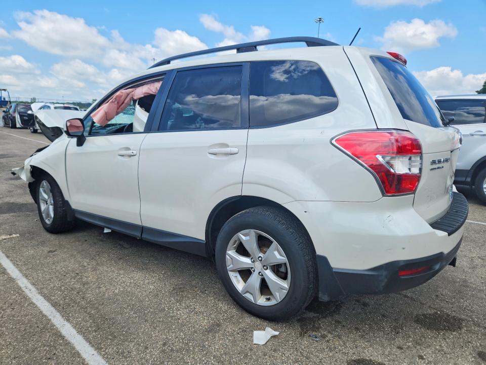 Photo 2 from auction – 2015 SUBARU FORESTER with VIN JF2SJADC2FH497077